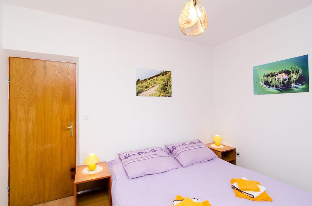 Guest House Kola سلانو الغرفة الصورة